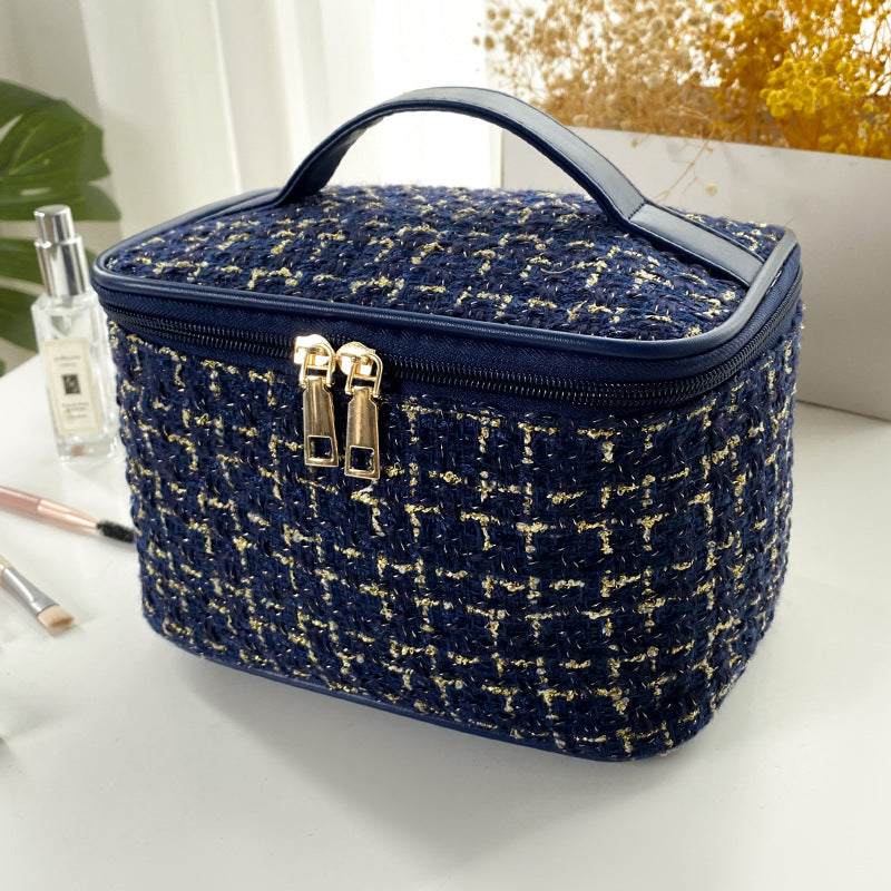 Die Pariser Kosmetiktasche