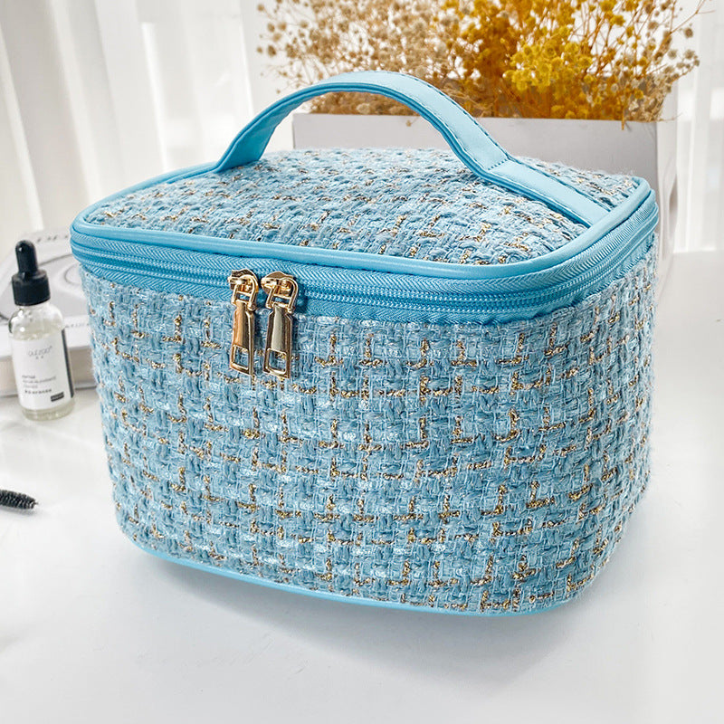 Die Pariser Kosmetiktasche